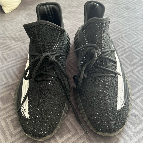 Designer shoe Yeezy boost - Picture 3 of 7
